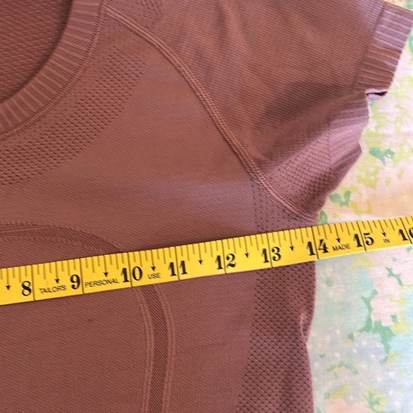 Lululemon | Swiftly Tech Short Sleeve CrewLilac Quartz / Lilac Quartz Size 4 - Picture 10 of 11